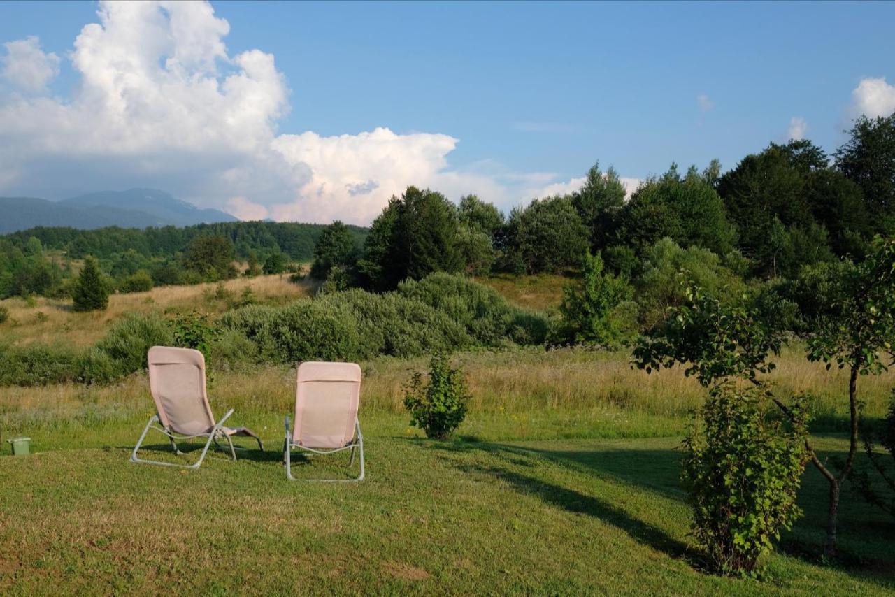 House Izvor Hotel Йезерце Екстериор снимка