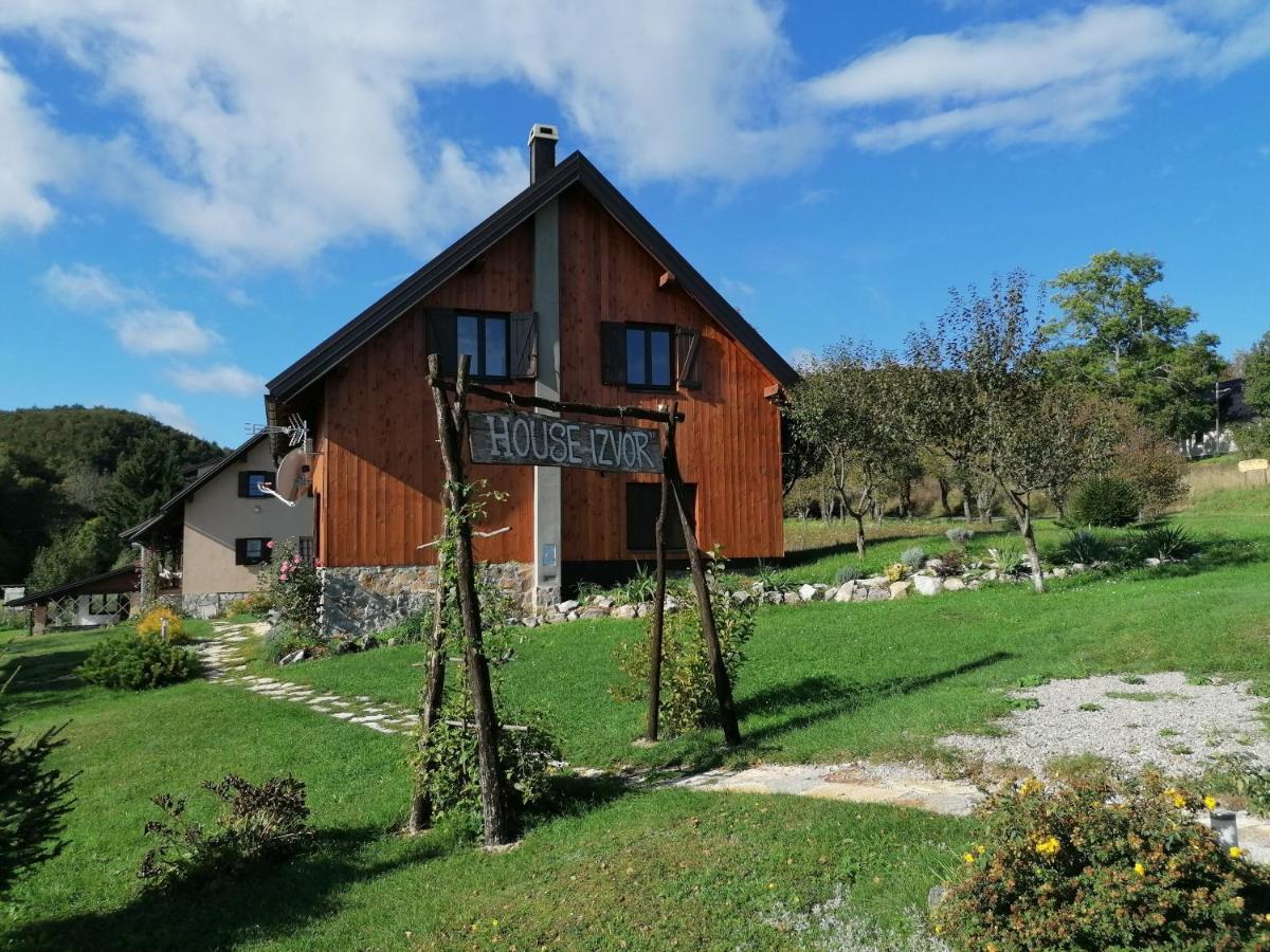 House Izvor Hotel Йезерце Екстериор снимка