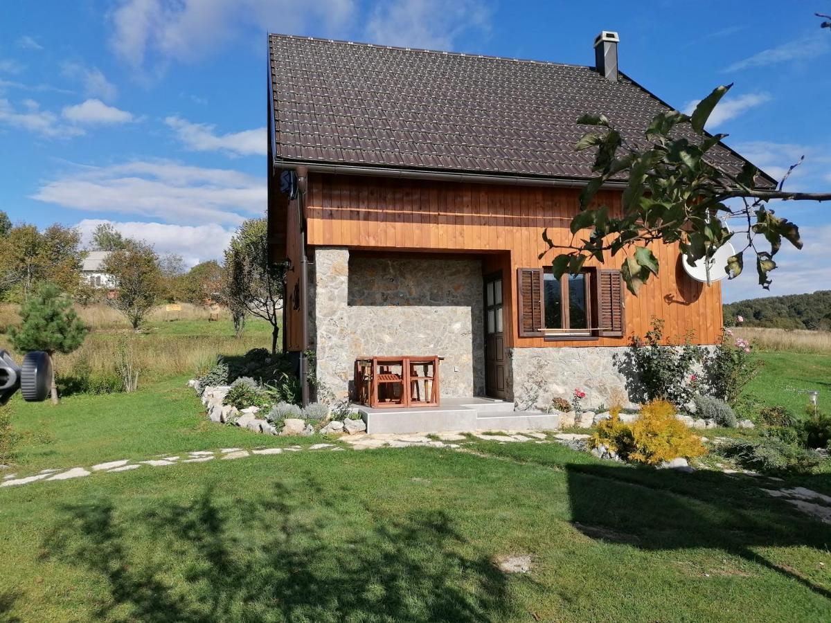 House Izvor Hotel Йезерце Екстериор снимка